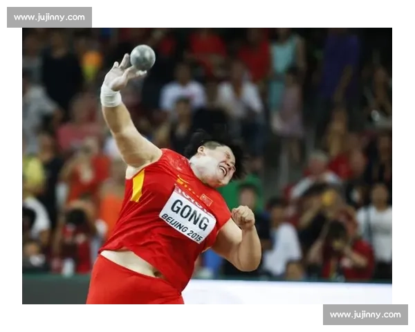 青岛田径赛巩立姣雨中夺金 铅球女皇再展霸气